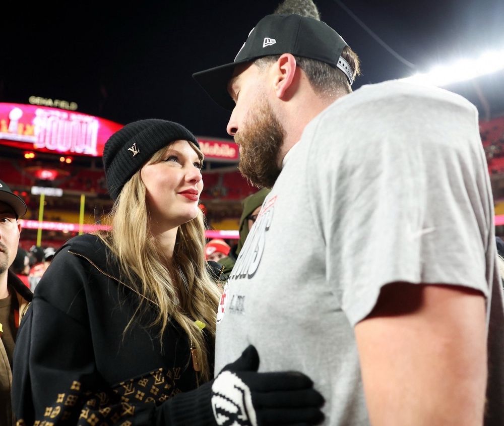 taylor and travis at afc championship 