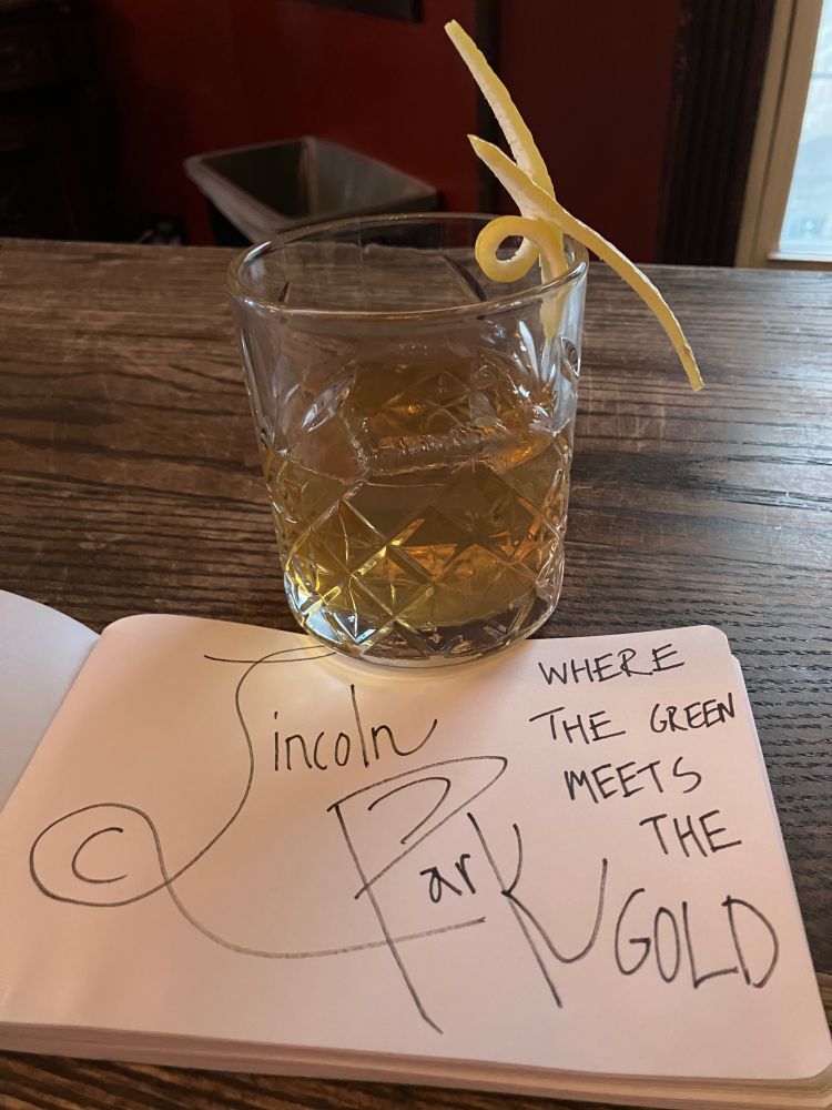 Gin cocktail with art 