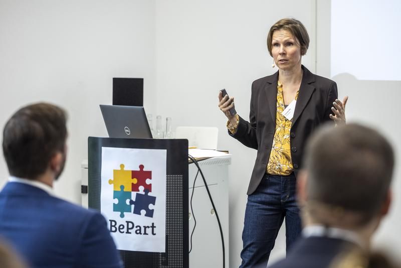 Projektleiterin Franziska Mey (RIFS Potsdam) bei der Vorstellung der Ergebnisse - Copyright BePart-Projekt