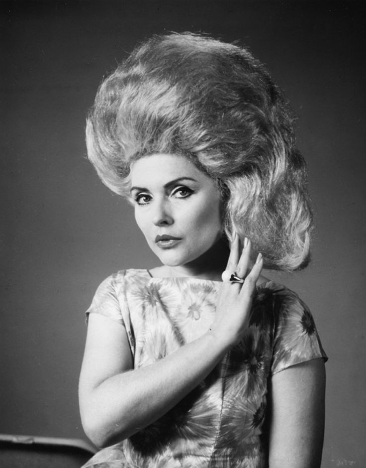 Debbie Harry as 'Velma Von Tussle' in Hairspray (1988)