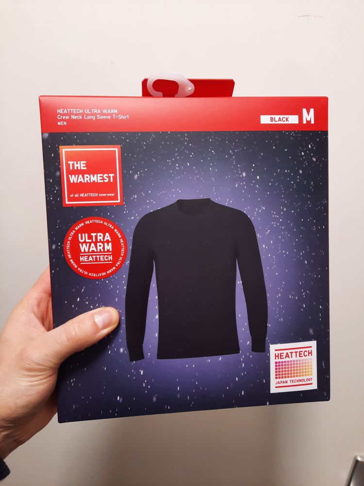 Ultra warm heattech long sleeve schwarz von uniqlo in der Verpackung 