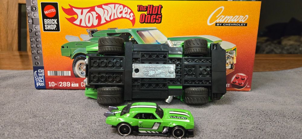 Metal plate on the bottom of the car is a very cool call out to the #diecast car