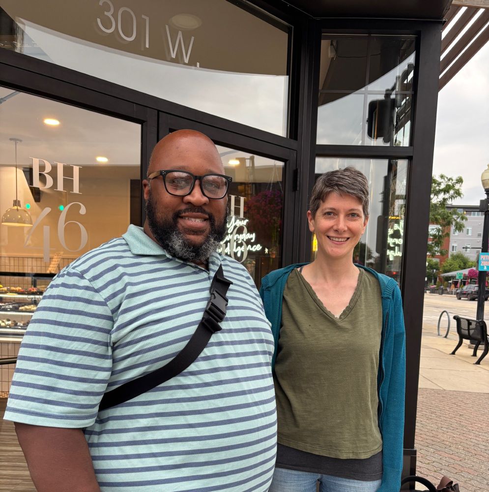 Quinn Wright (left) and Quinn Zeagler (right) stand in front of Bakehouse 46.