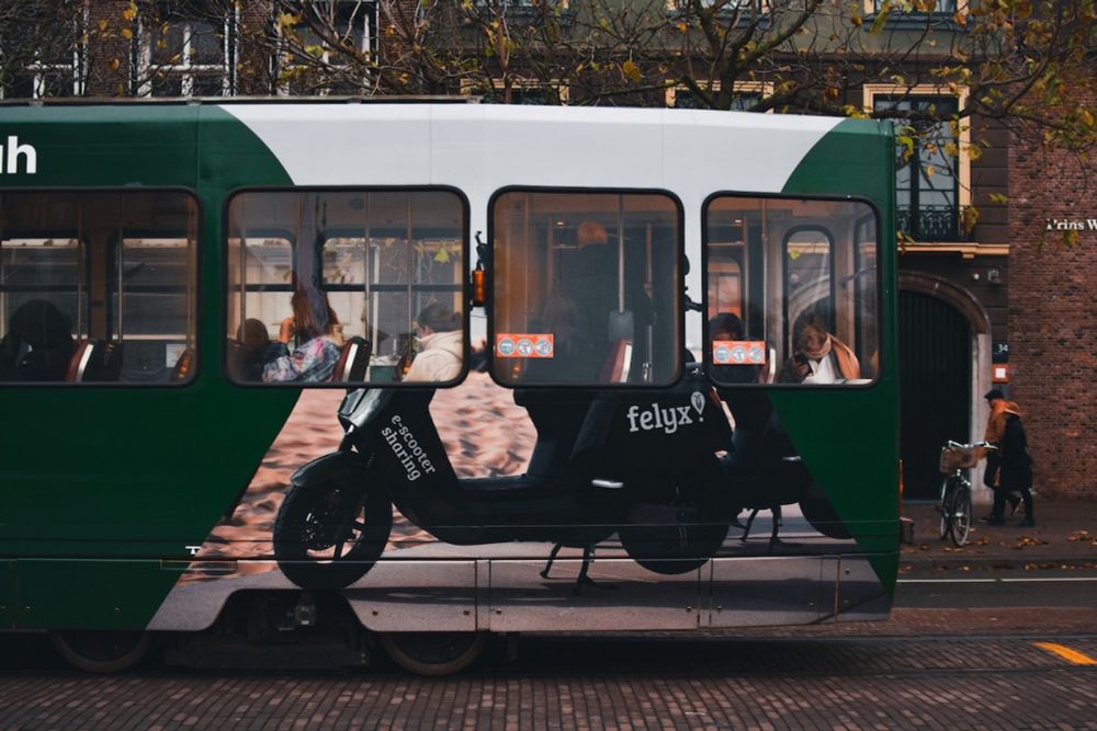 Erste Stadt weltweit: Den Haag verbietet Werbung für fossile Brennstoffe - Squirrel News