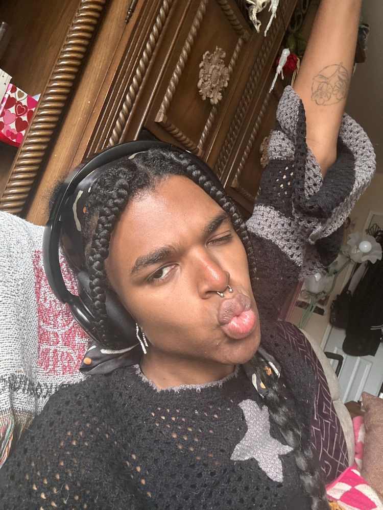 Op doing a kissy face 