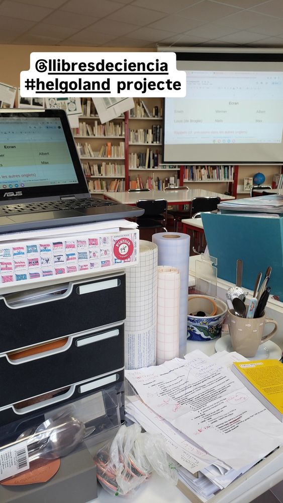 Photo du lancement du projet éducatif "Helgoland" basé sur le livre du même nom écrit par Carlo Rovelli