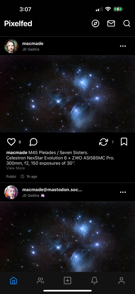 Pixelfed app with Dark mode theme