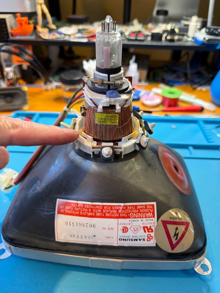a very tired crt, its yoke comes off to go onto a much better crt (from a classic!)
