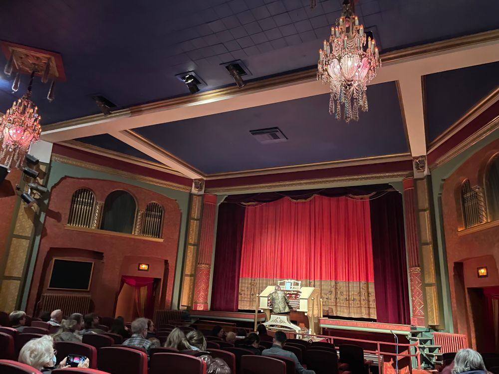 A really lovely theater in the Twin Cities with the original organ intact and functional 