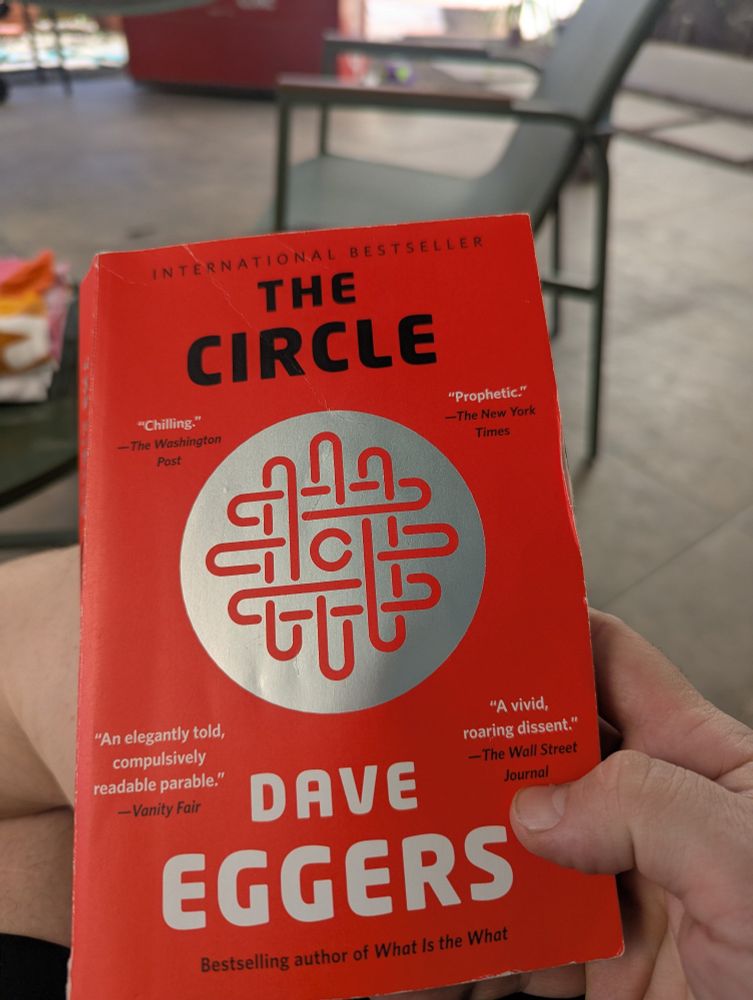 Cover of the circle but Dave eggers