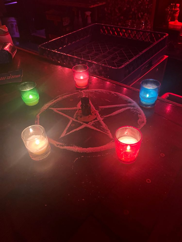 An even better salt pentagram now featuring a bottle of poppers lmao 