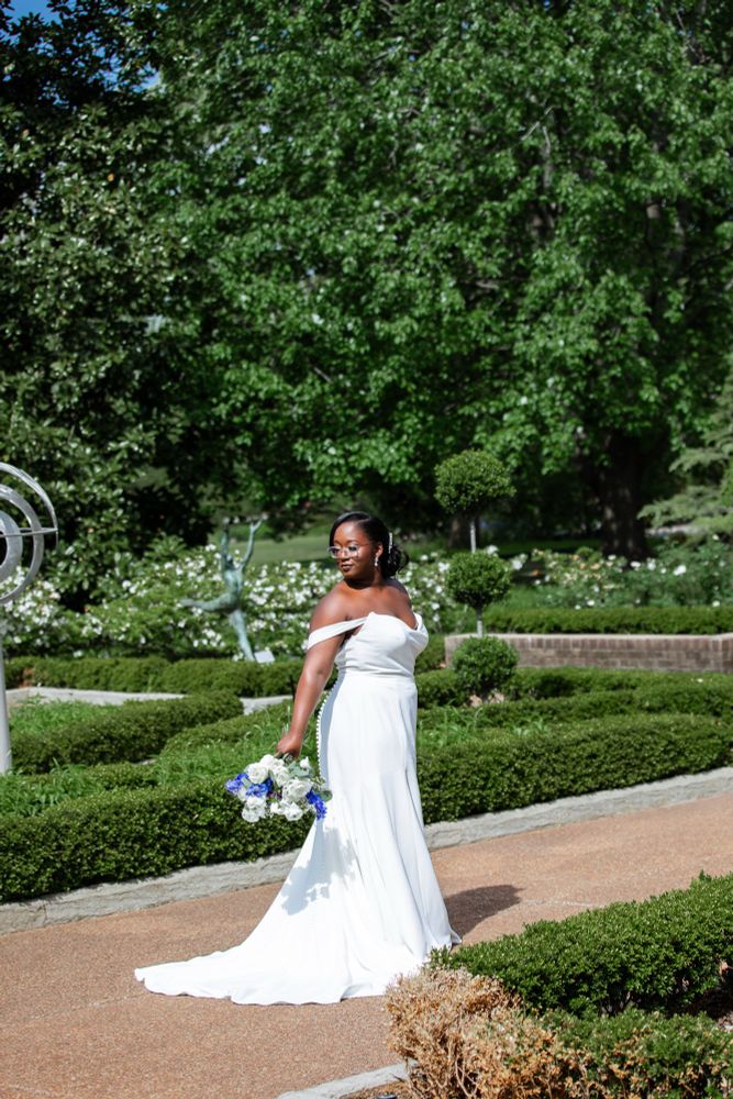 Black bride being fine 