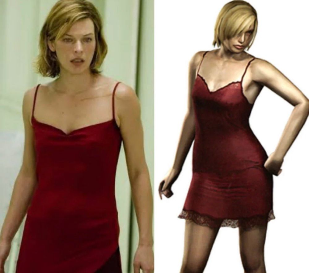 Imagem a esquerda: Milla Jovovich no primeiro filme do Resident Evil, com um vestido vermelho

Imagem a direita: Personagem Alyssa Ashcroft de Resident Evil Outbreak usando um vestido vermelho similar