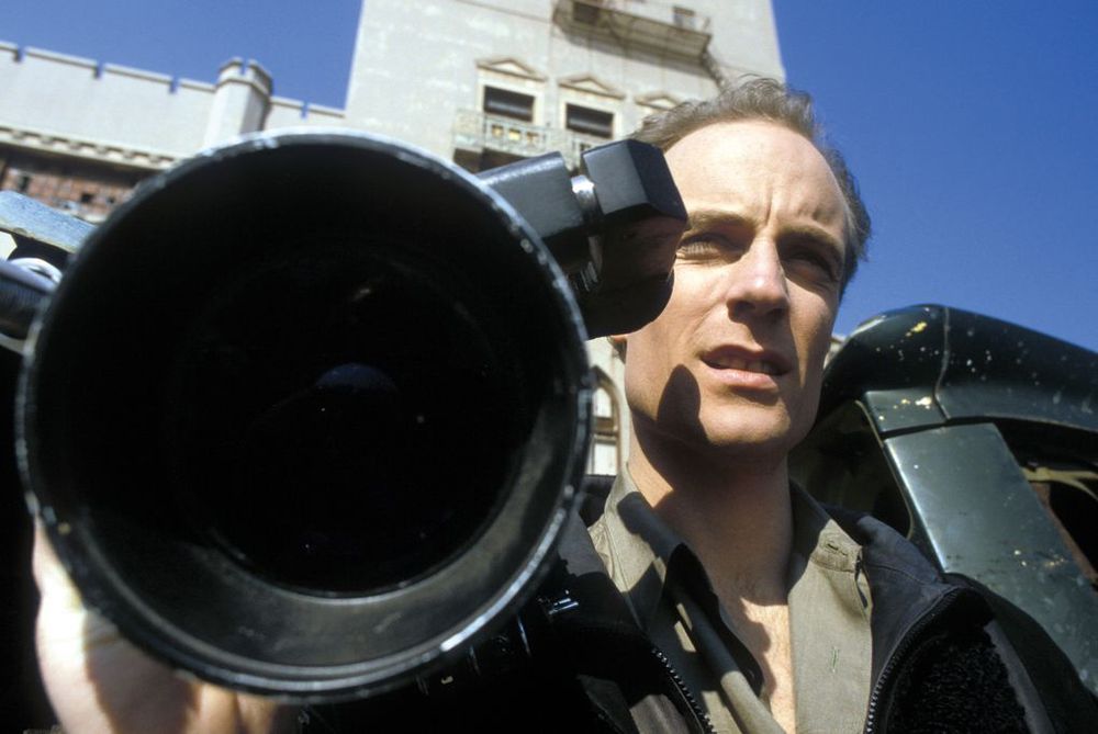 Edison Carter filming your comes on live television 