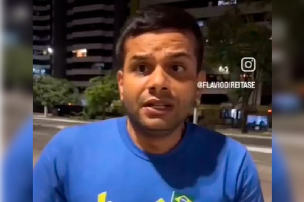 VÍDEO - Candidato bolsonarista atropela petista e o arrasta por 2 km com a perna quebrada