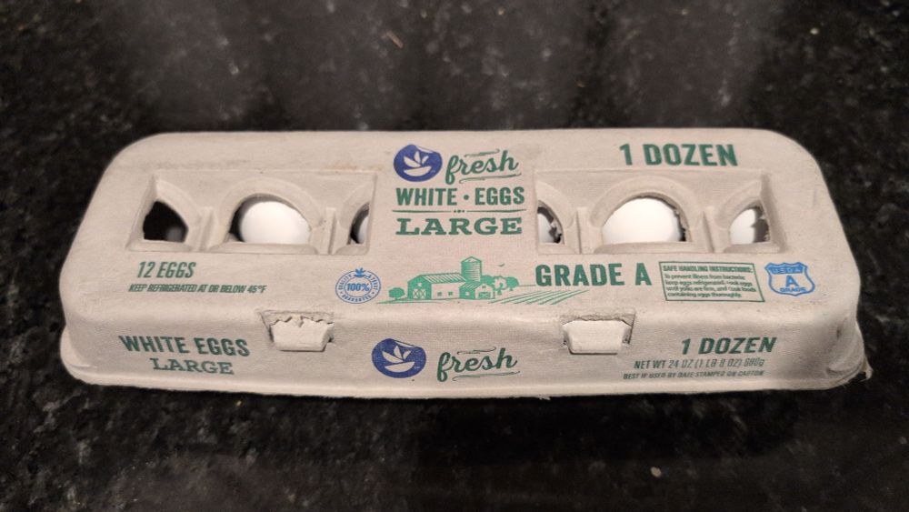 Picture of a dozen eggs
