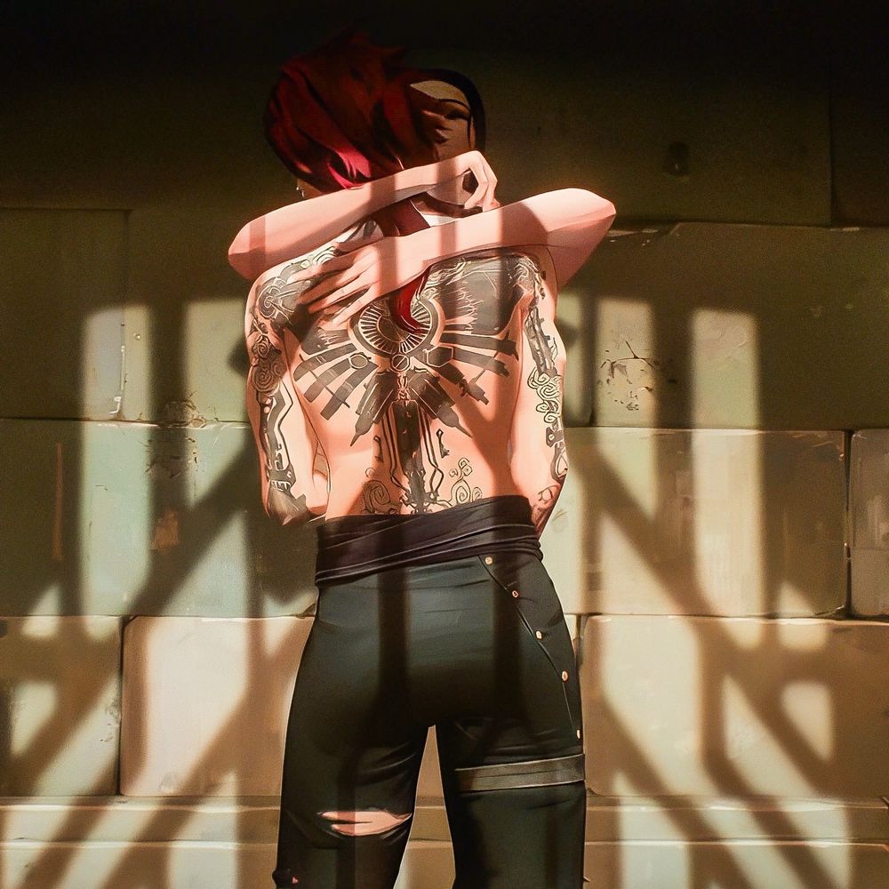 Shot of Vi pressing Caitlyn’s body against the wall. 