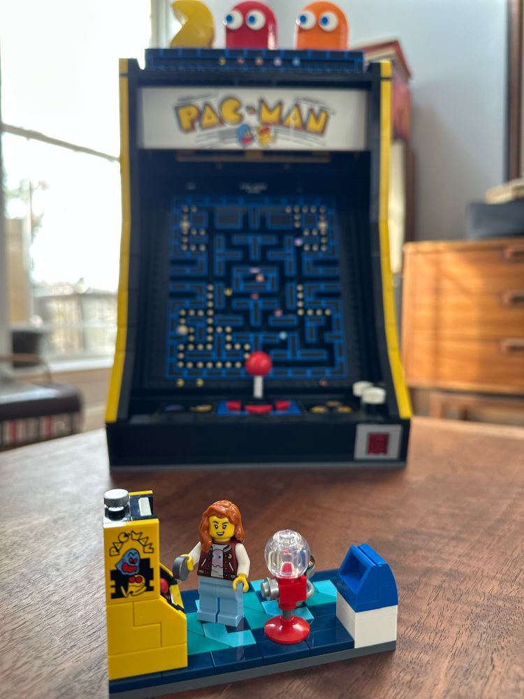 LEGO Pac-Man set with arcade vignette 