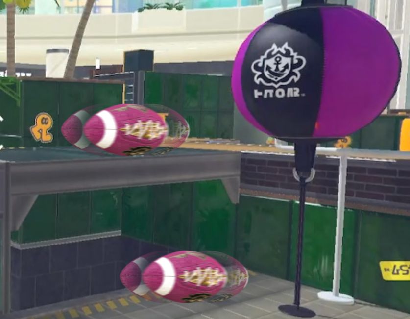 A power clam on Barnacle & Dime occupying spaces both above and below the ledge.