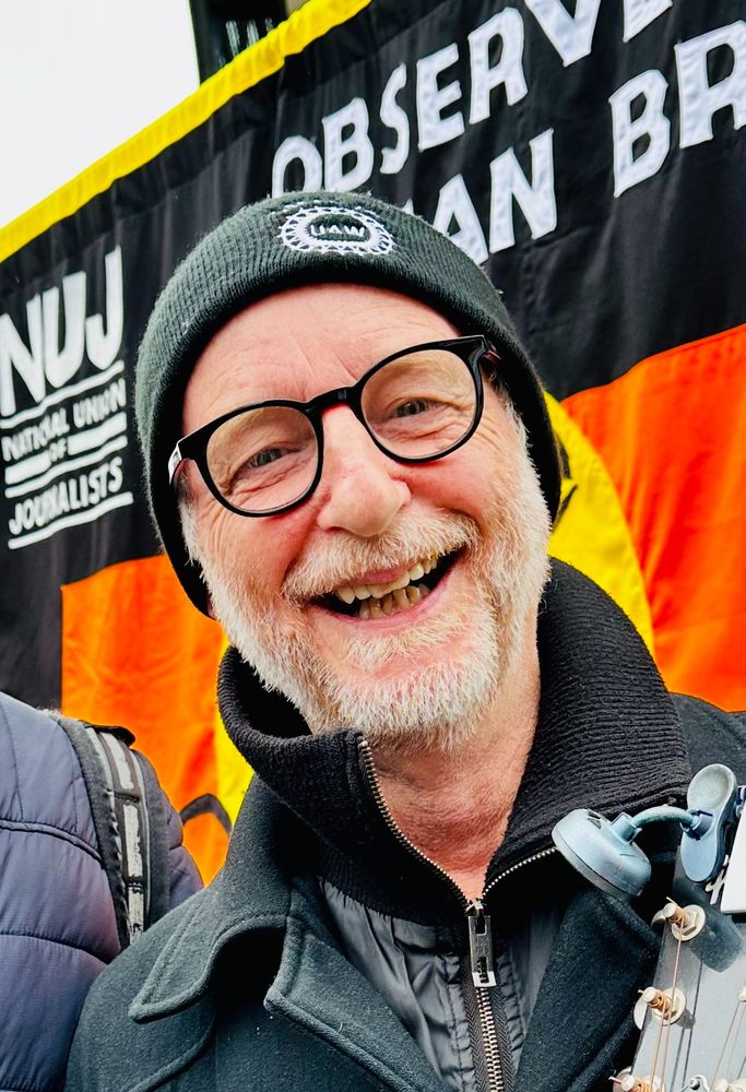 Billy Bragg at the GONUJ strike, December 2024