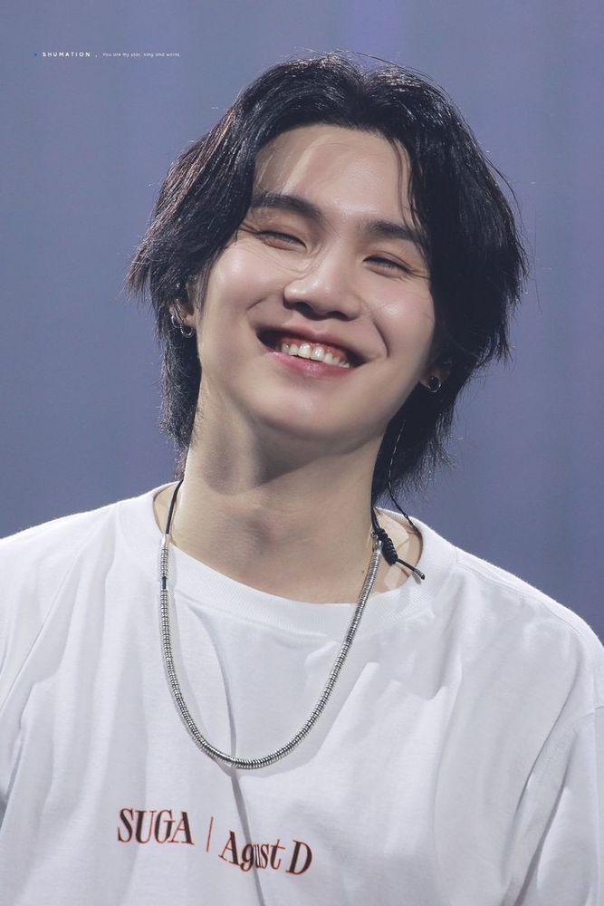 Picture of Yoongi with a beautiful smile