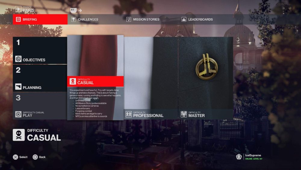 HITMAN World of Assassination screenshot: Difficulty selection highlighting "Casual" with details of relaxed gameplay, all Mission Stories available, no surveillance cameras, and forgiving combat
