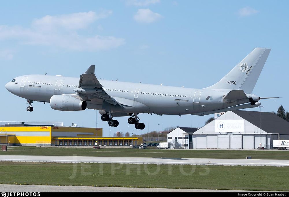 Image of captured plane.