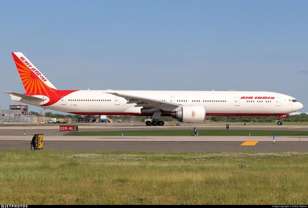 Picture of captured plane.