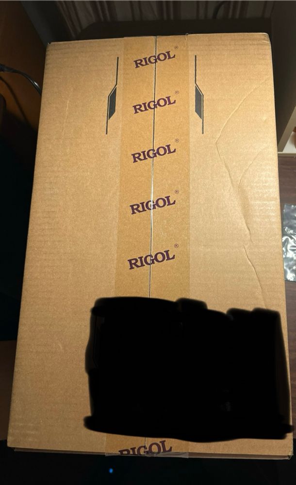 The shipping box for the oscilloscope from Rigol.