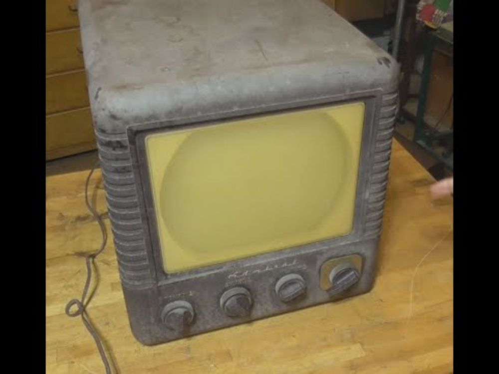 REPAIRING OLD 60'S ADMIRAL TV