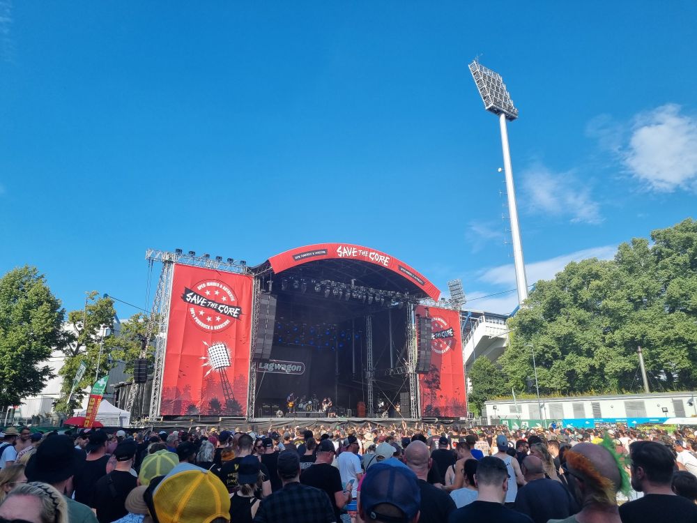 Picture of the stage, with the crowd in front while Lagwagon was playing