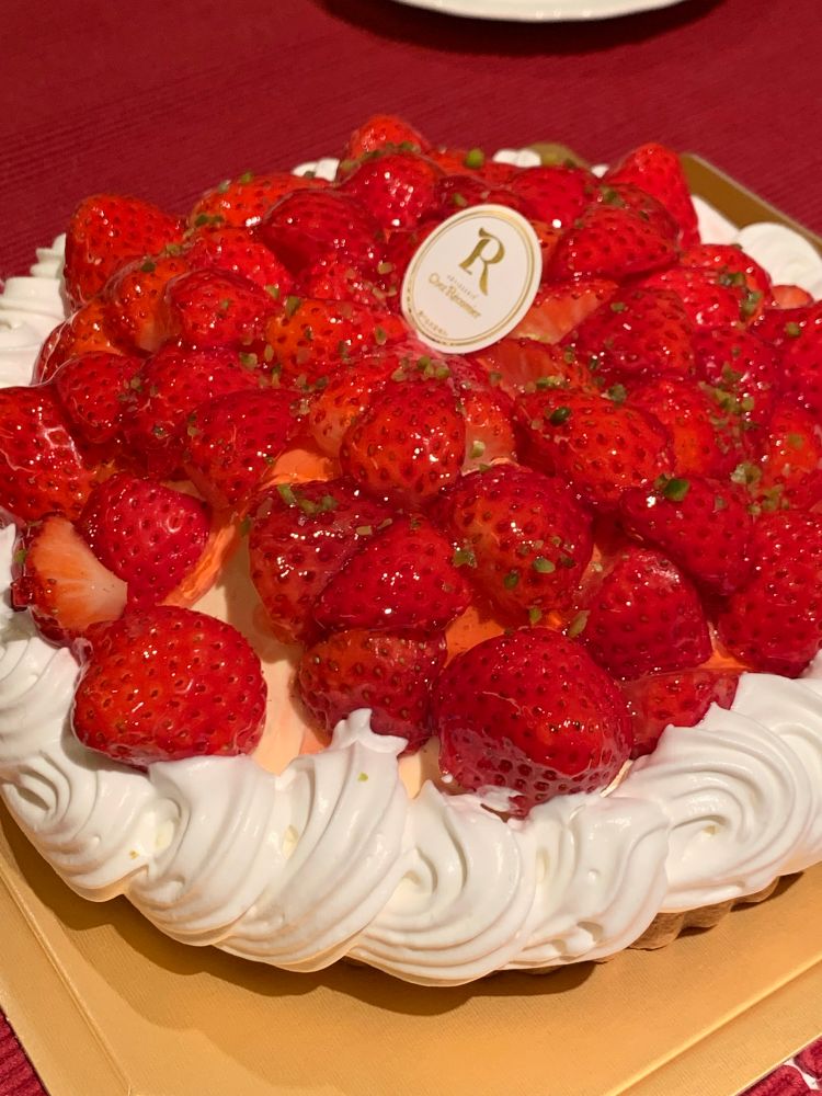 いちごどっさりタルト