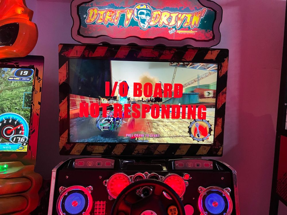 I/O BOARD NOT RESPONDING across the screen of a arcade racing game 