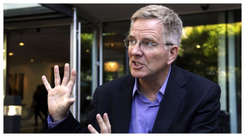 Rick Steves endorses Harris for president, says world doesn’t need ‘chaos of Trump’