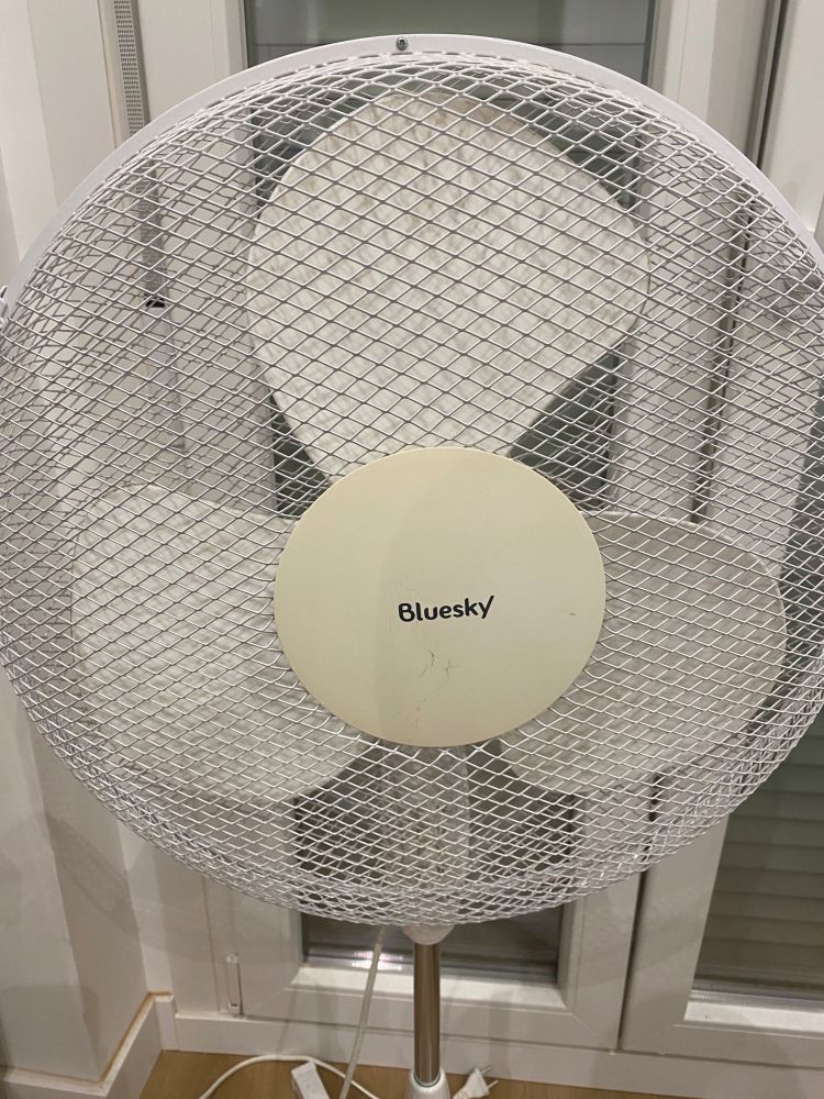 Un ventilador marca Bluesky