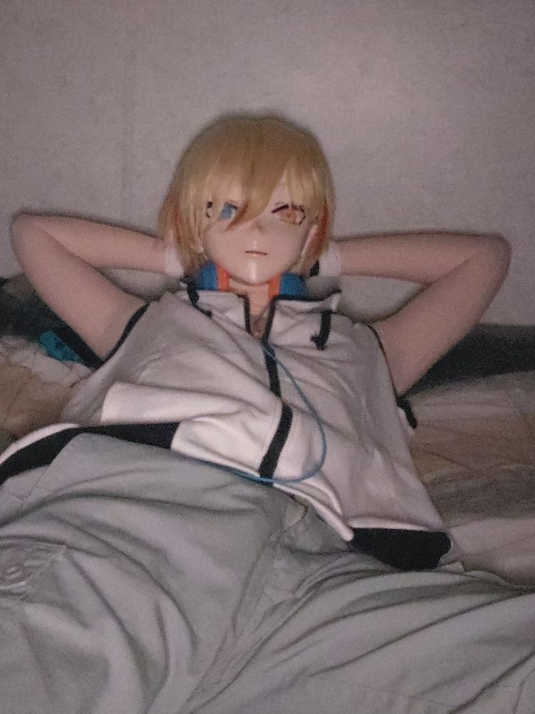 Mirushi just likes to relax