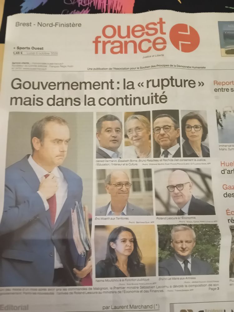 Une de Ouest-France, titre : "Gouvernement : la "rupture" dans la continuité avec une photo de Lecornu ainsi que de ses ministres