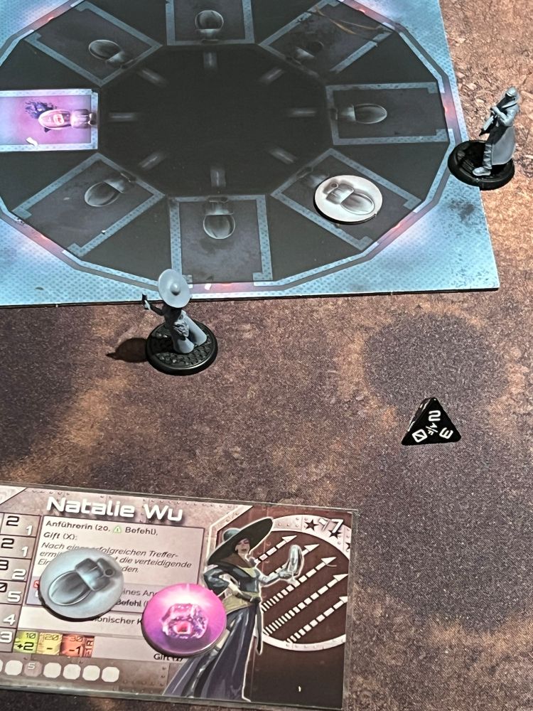 …which Natalie Wu accomplished early in the game, managing to run away successfully for the rest of the game 