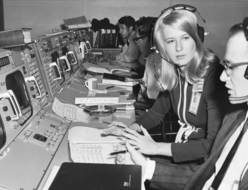 [September 28, 1969] Apollo’s New Muses (Women Behind the Scenes in the Apollo Programme) - Galactic Journey