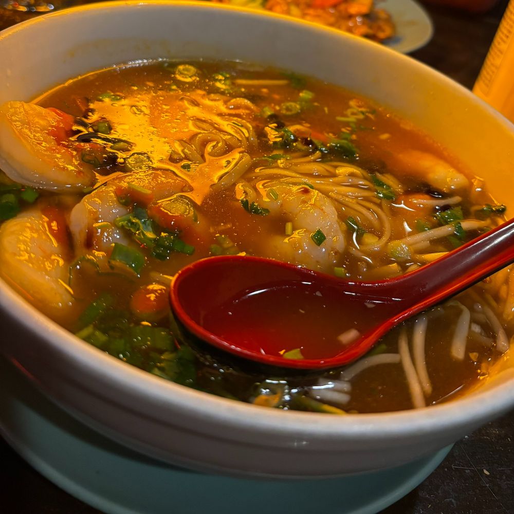 shrimp phở