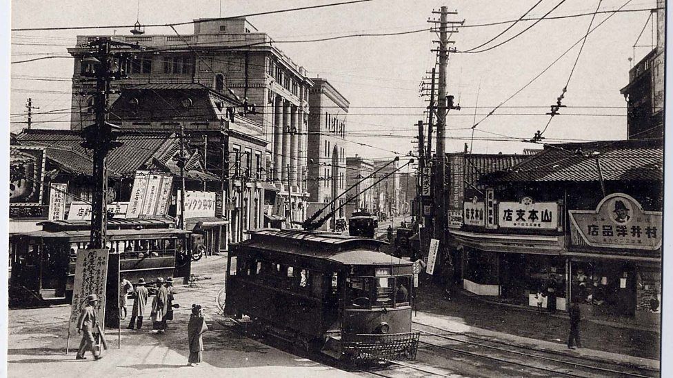 Black and white photo of Hiroshima in the 1940s before the Us dropped a nuclear bomb on it 