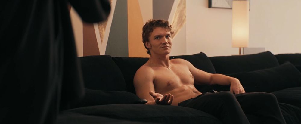 heated rivalry connor storrie as ilya rozanov episode 4