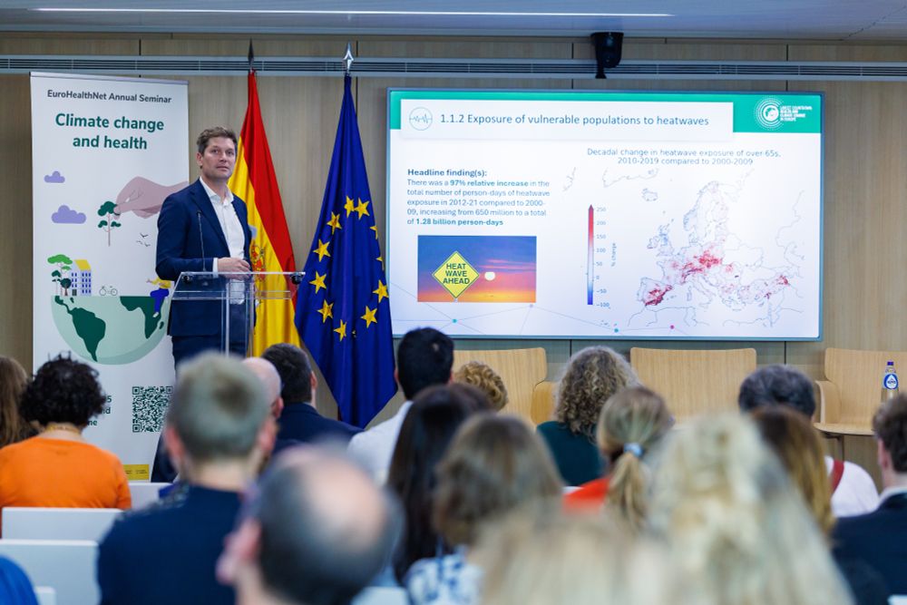Joacim Rocklöv presenting the indicator on exposure of vulnerable populations to heatwaves