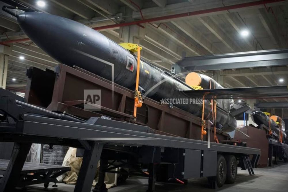 The domestically developed cruise missile has a reported range of 3,000 km (1,864 miles). The military has not yet publicly commented on the official technical specifications.