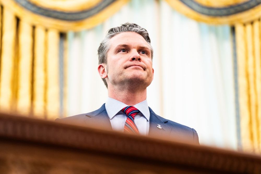 The U.S. has quietly implemented a review process giving Defense Secretary Pete Hegseth authority to approve Ukrainian long-range strikes inside Russia with American missiles, effectively blocking str...