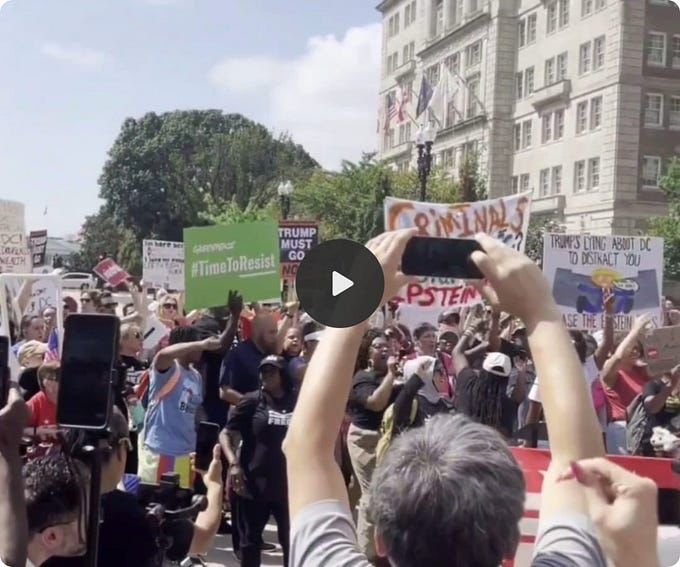 BREAKING: In a powerful moment, a massive crowd has gathered in Washington, DC protesting Donald Trump's fascist plan to take over the city.

Share this widely!