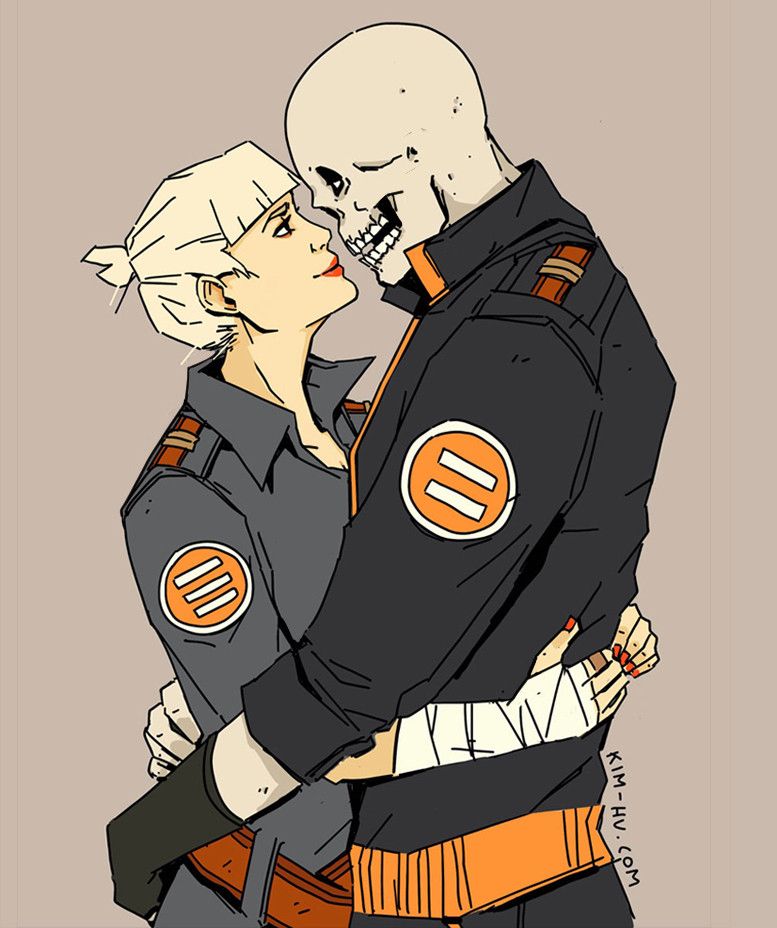 My characters Helene and Kotsu hugging.