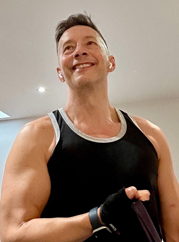 Me a week ago, a gym selfie. Not as handsome as the LA shot but not bad for 28 years later. 
