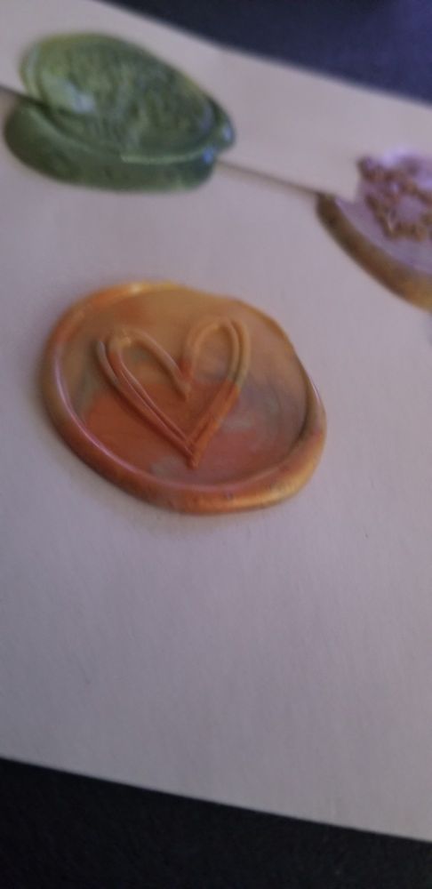  Heart wax seal