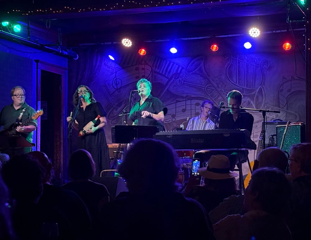 The Flat Five performing the song “Besame Mucho” live onstage at Fitzgerald’s in Berwyn, Illinois. Left to right: Casey McDonough, Nora O’Connor, Kelly Hogan, Alex Hall, Scott Ligon